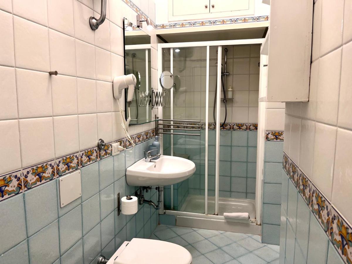 Casa Loren In The Heart Of Sorrento Esterno foto
