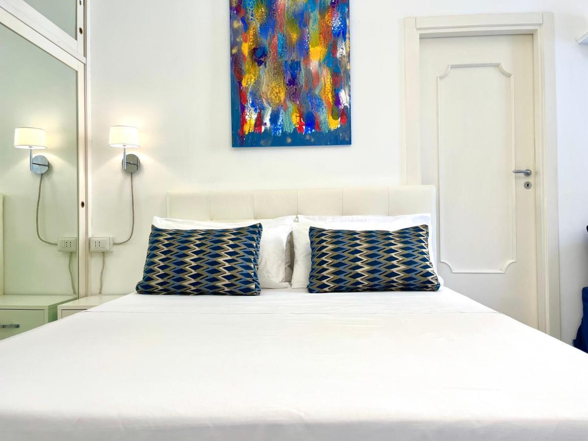 Casa Loren In The Heart Of Sorrento Esterno foto